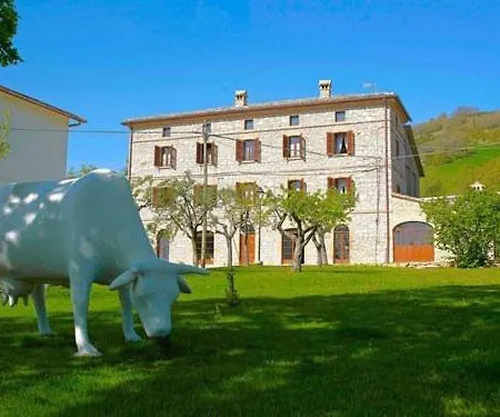 Alojamento de Turismo Rural Montefiorentino Frontino