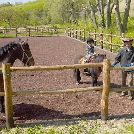 Montefiorentino Vakantieboerderij